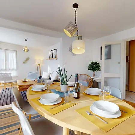 Elegance, 6 Pers 1 Parking Apartment
